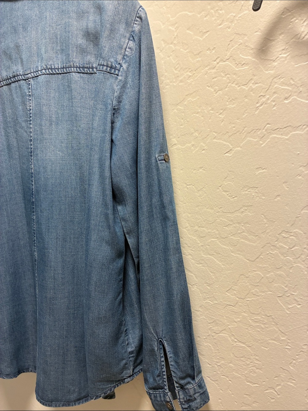 Cloth & stone -Light Blue Button-Down Shirt, size small - Picture 4 of 7